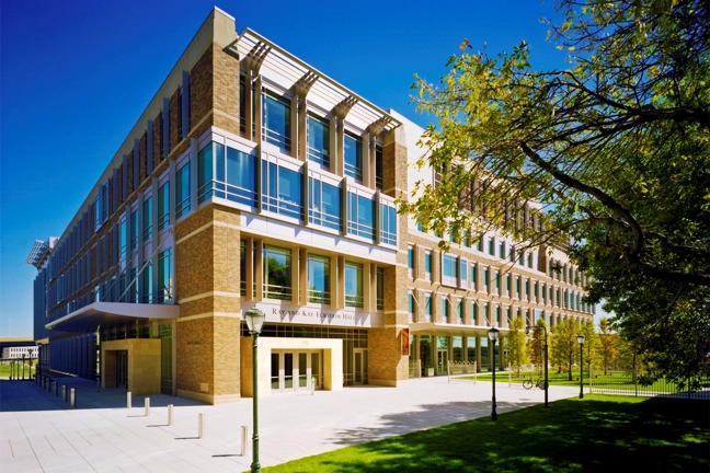 Marquette University Law School, institutional construction, Marquette construction